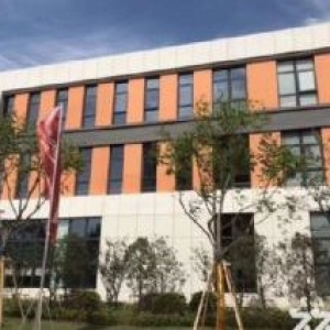 【政府重点项目】临近高新滨湖区，园区配套食堂宿舍，招工方便