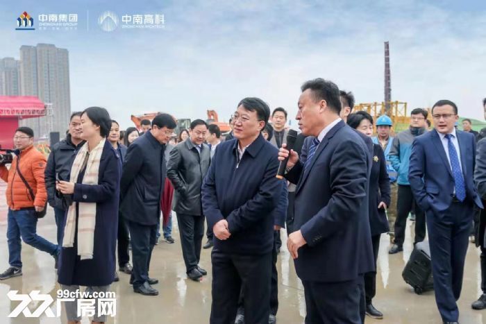 柱距8−9米，每层分割大小不等产权，独立产权50年。-图5
