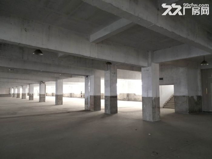 低价整体出租框架厂房 60000平 独门独院 适合除污染外的任何企业入驻
